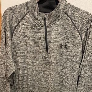 Under Armour long sleeve quarter zip XL workout shirt that was worn once